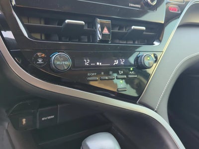 2024 Toyota Camry SE Auto (SE)