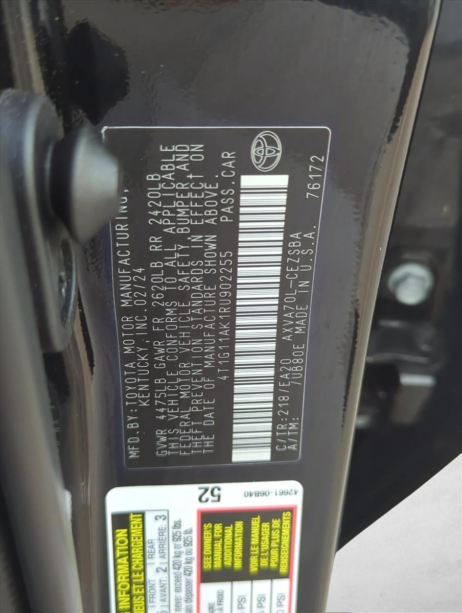 2024 Toyota Camry SE Auto (SE)