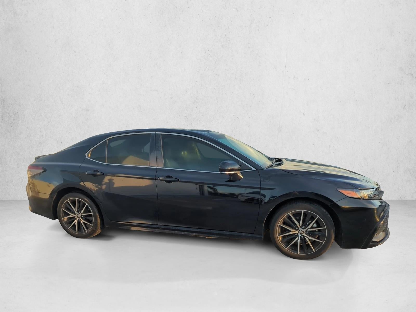 2024 Toyota Camry SE Auto (SE)