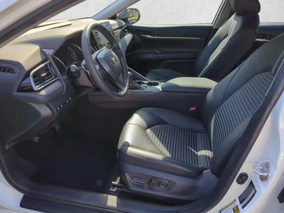 2023 Toyota Camry SE Auto (SE)