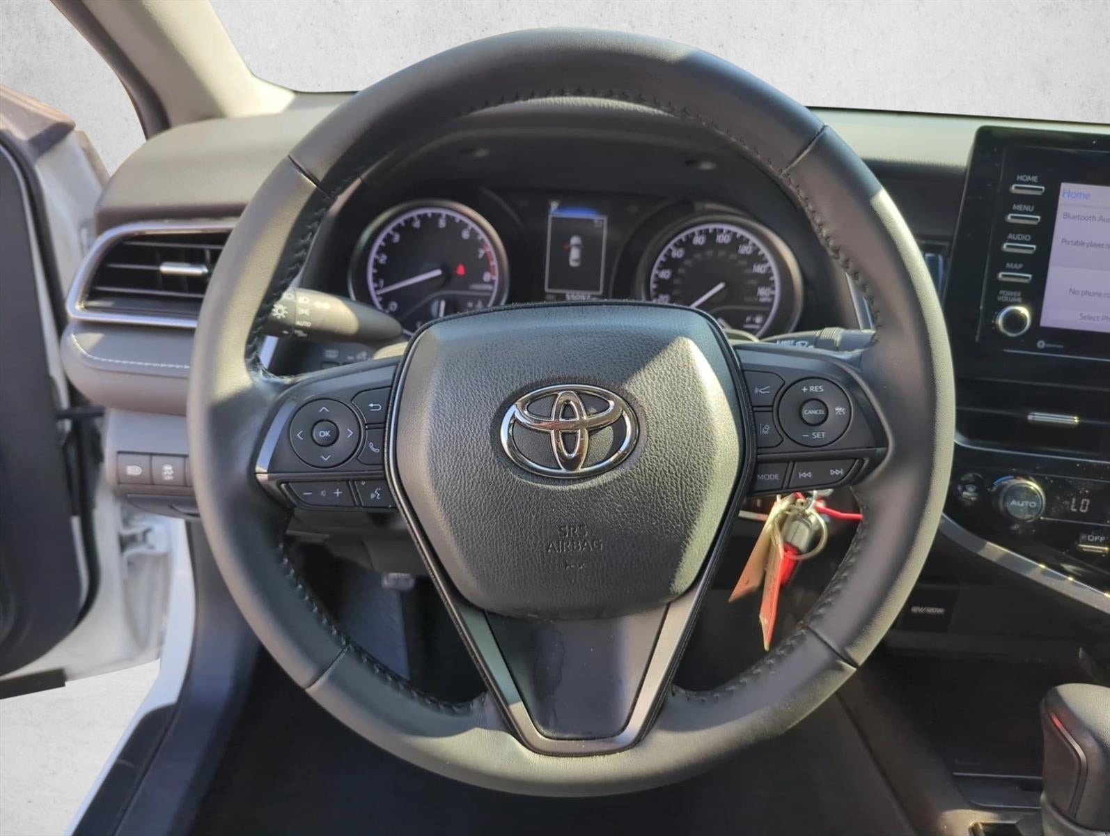 2023 Toyota Camry SE Auto (SE)