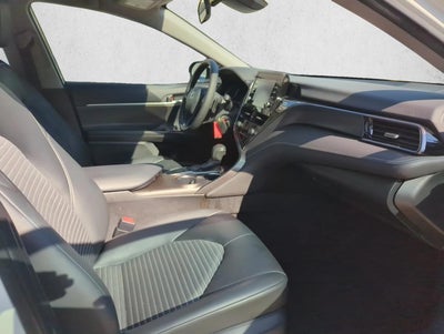 2023 Toyota Camry SE Auto (SE)