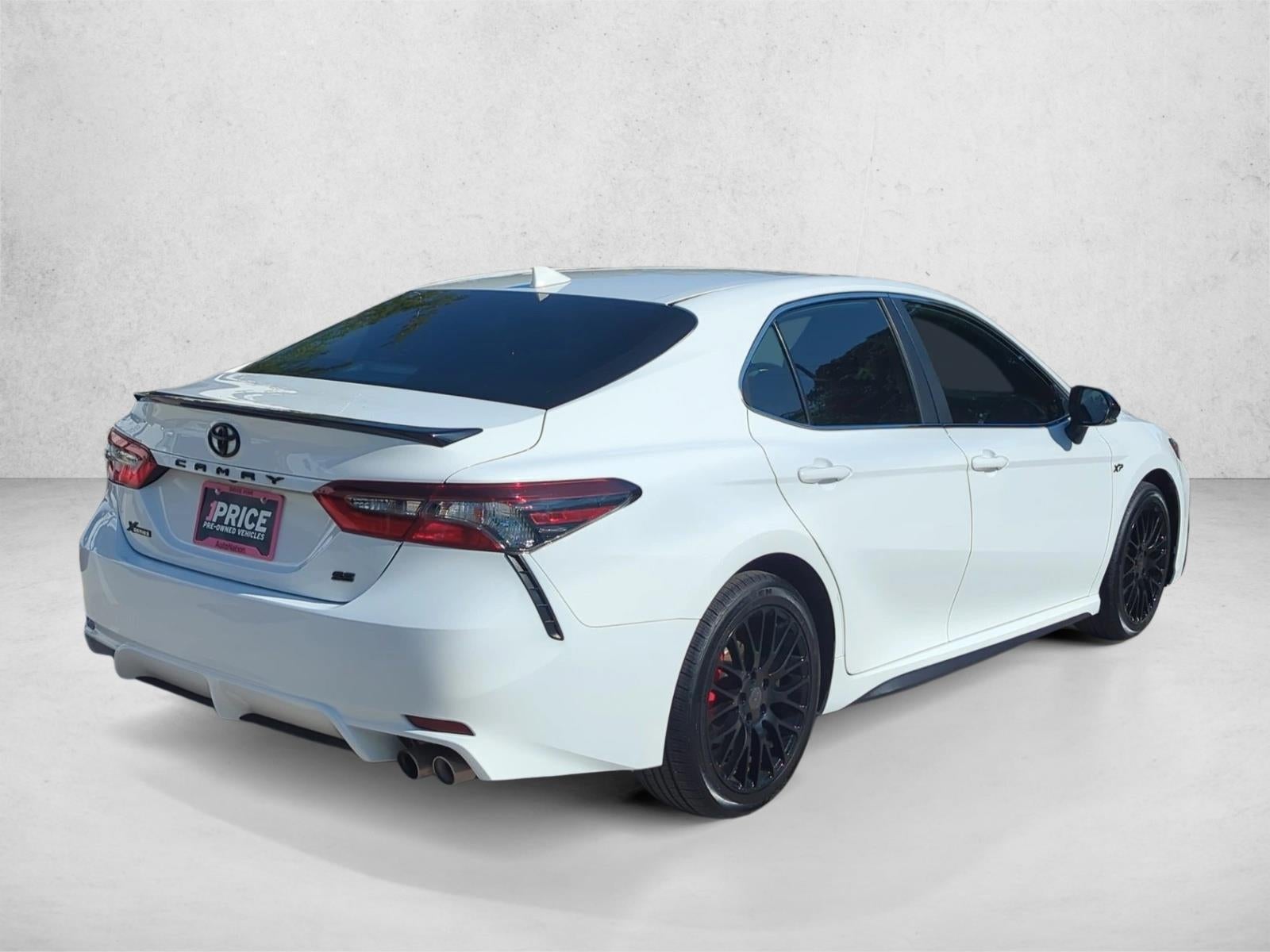 2023 Toyota Camry SE Auto (SE)
