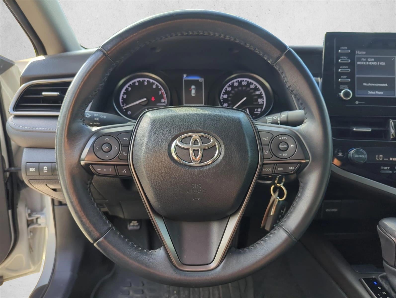 2023 Toyota Camry SE Auto (SE)