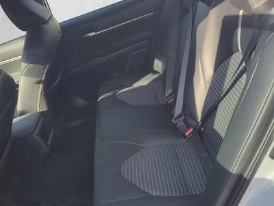 2023 Toyota Camry SE Auto (SE)