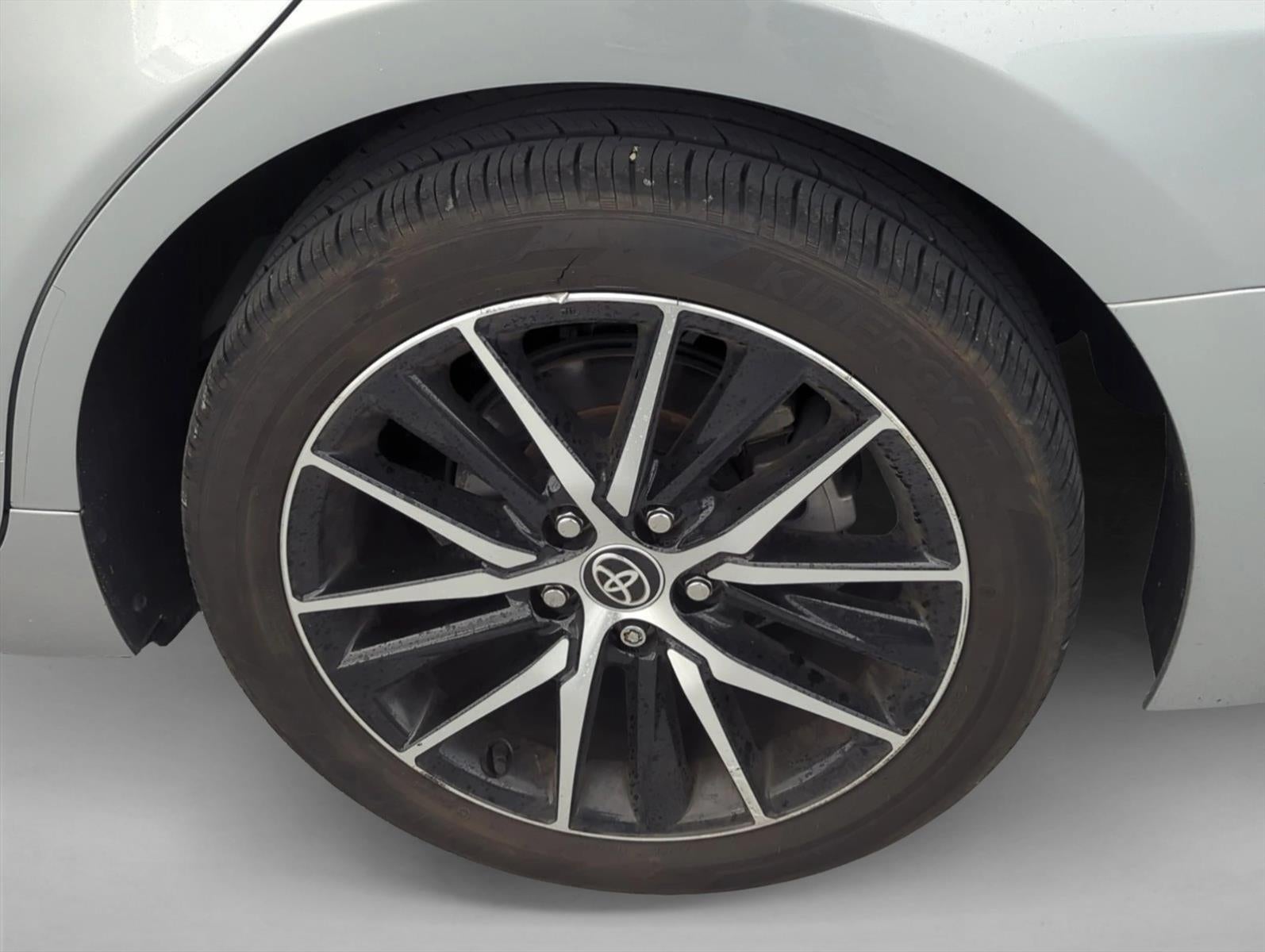 2023 Toyota Camry SE Auto (SE)