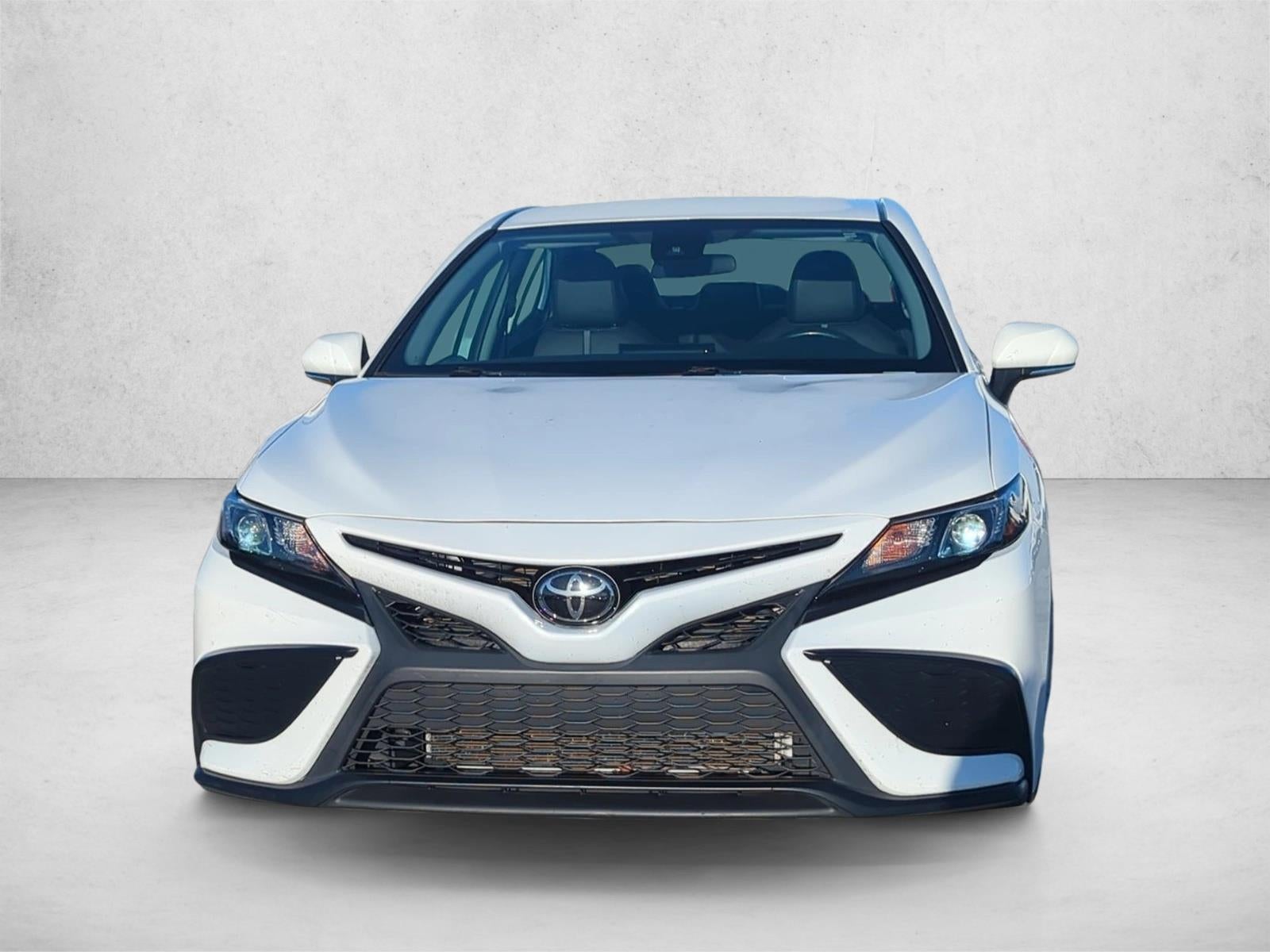 2023 Toyota Camry SE Auto (SE)