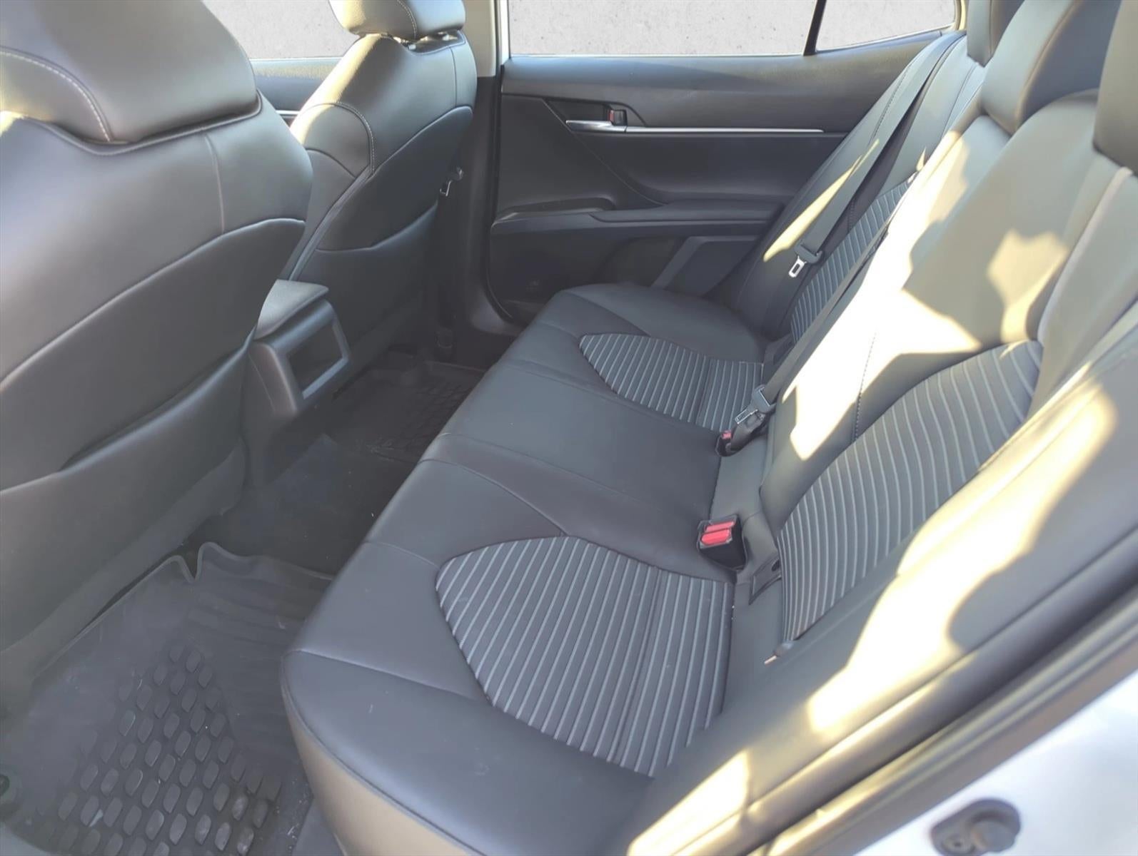 2023 Toyota Camry SE Auto (SE)