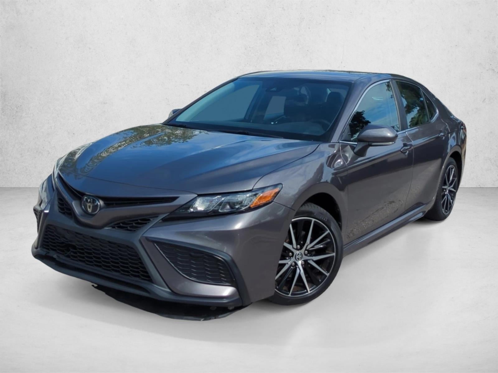 2023 Toyota Camry SE Auto (SE)