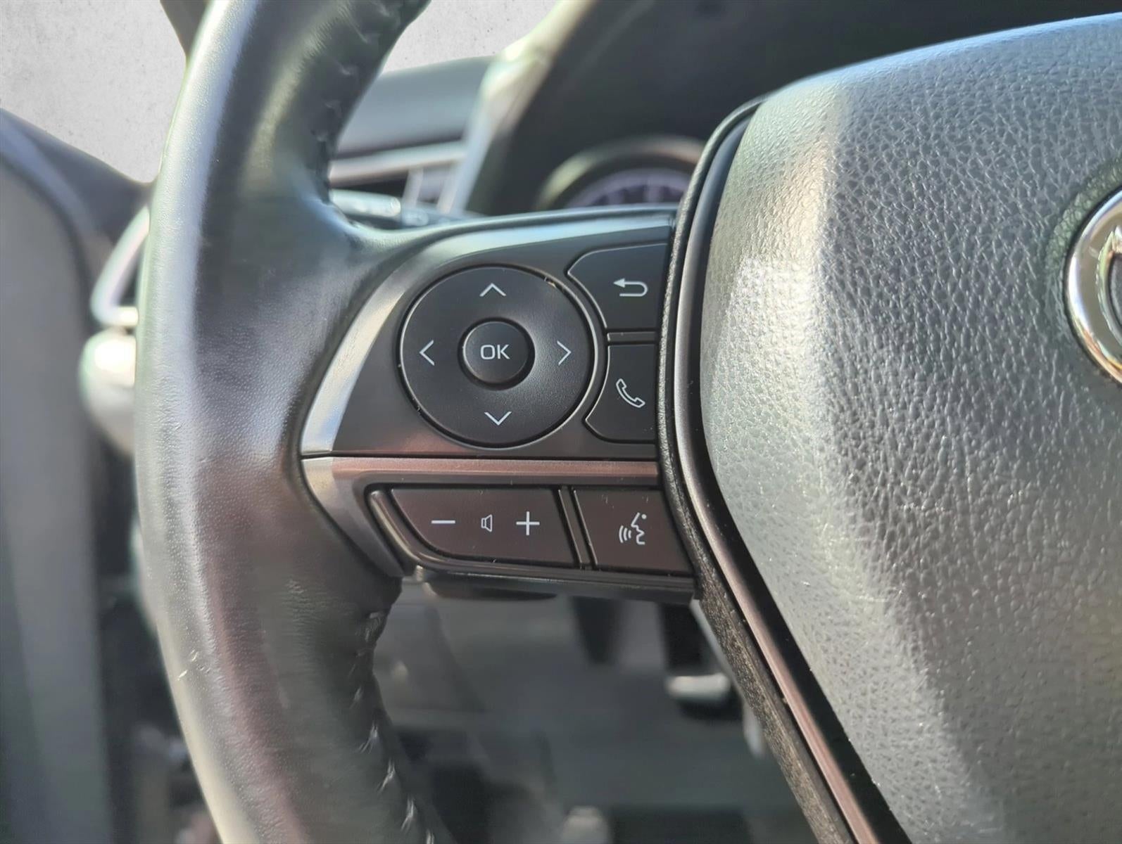 2023 Toyota Camry SE Auto (SE)