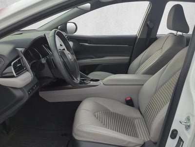 2023 Toyota Camry SE Auto (SE)