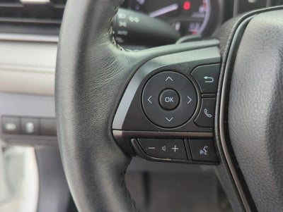 2023 Toyota Camry SE Auto (SE)