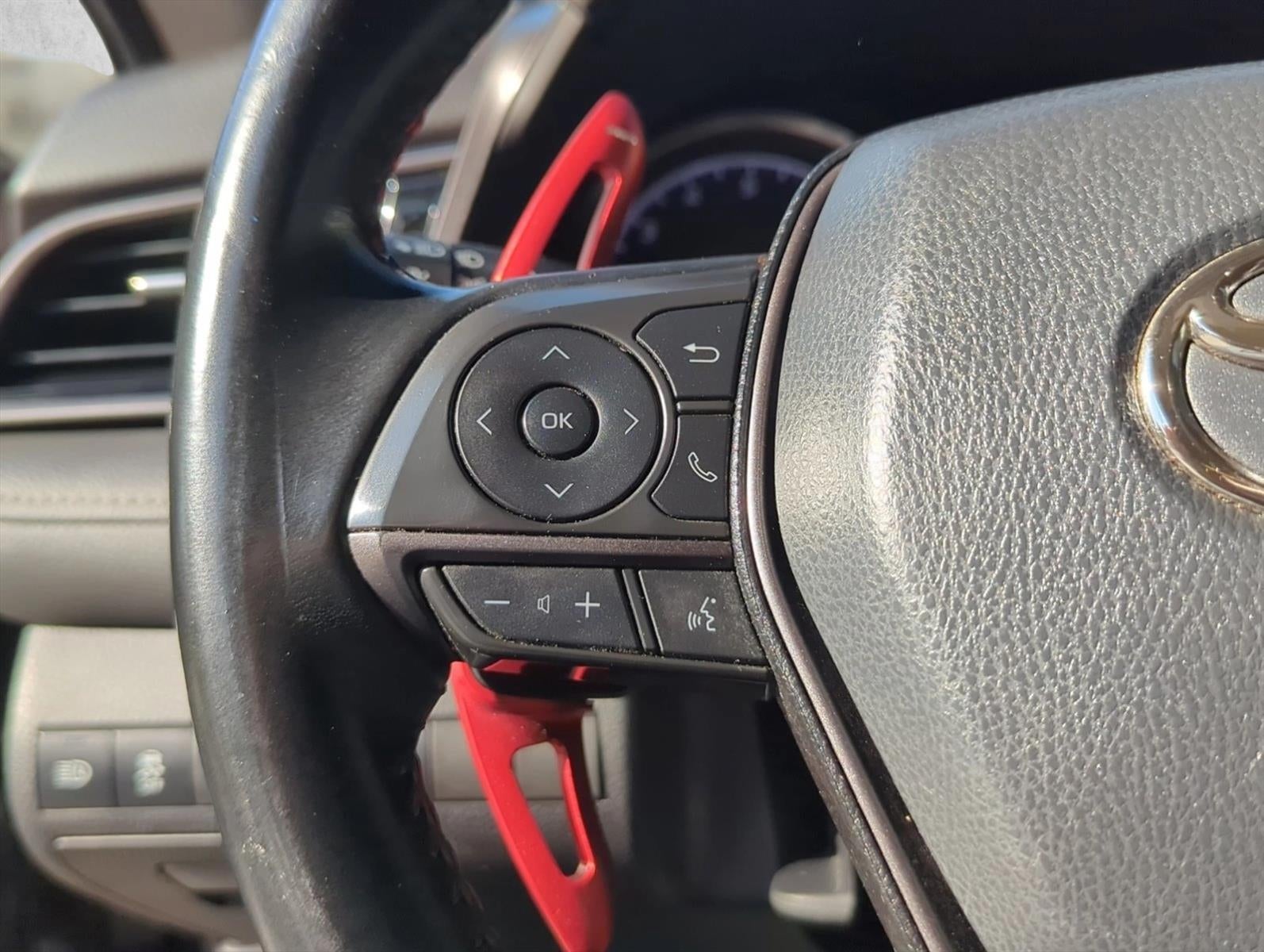 2021 Toyota Camry SE Auto (SE)