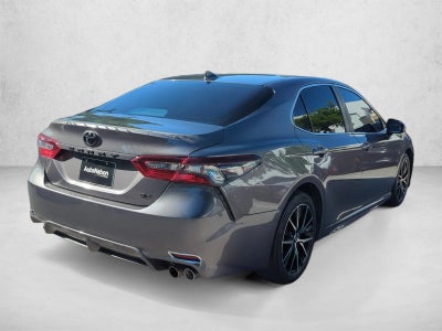 2021 Toyota Camry SE Auto (SE)