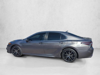 2021 Toyota Camry SE Auto (SE)