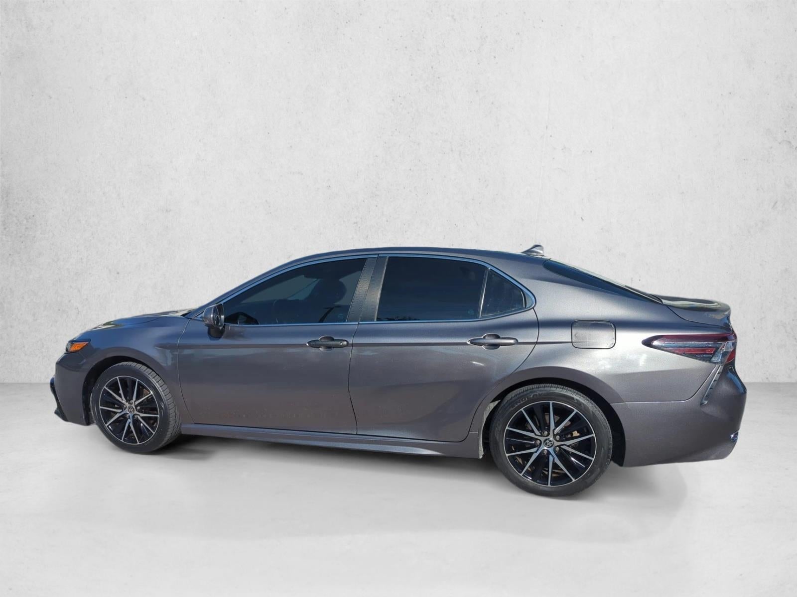 2021 Toyota Camry SE Auto (SE)