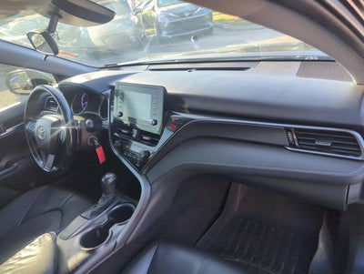 2021 Toyota Camry SE Auto (SE)