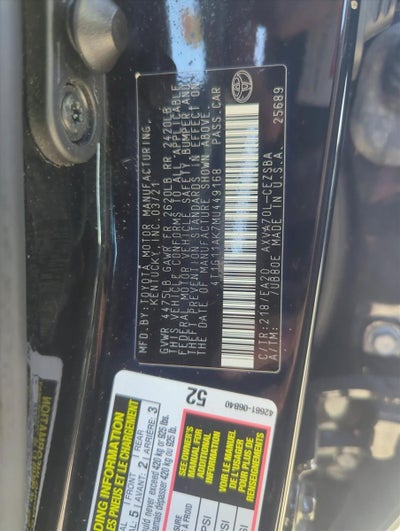 2021 Toyota Camry SE Auto (SE)