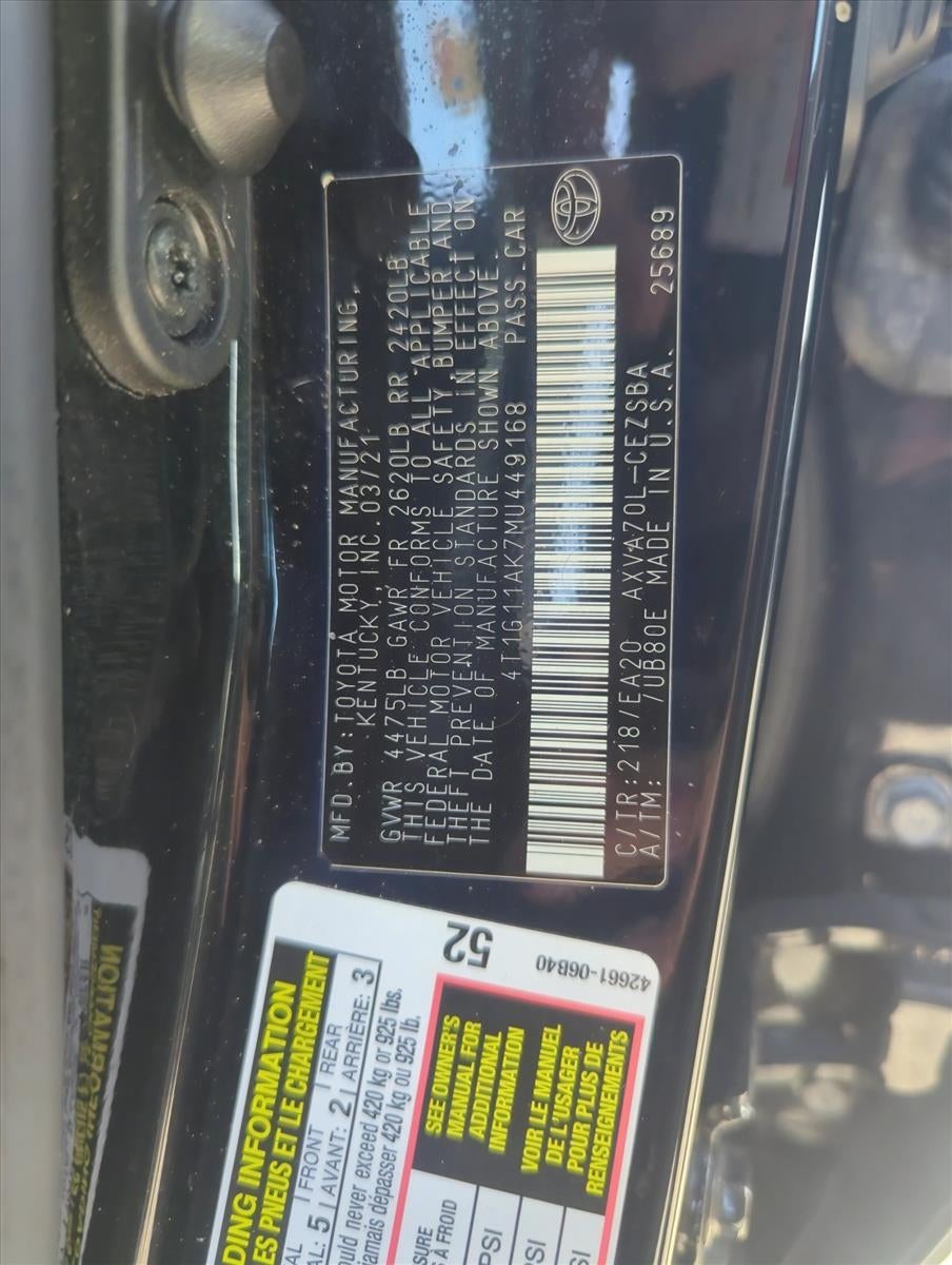 2021 Toyota Camry SE Auto (SE)