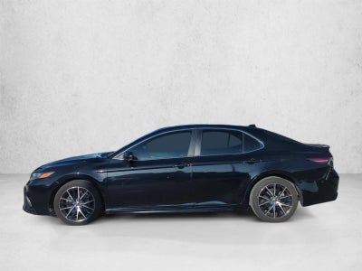 2021 Toyota Camry SE Auto (SE)