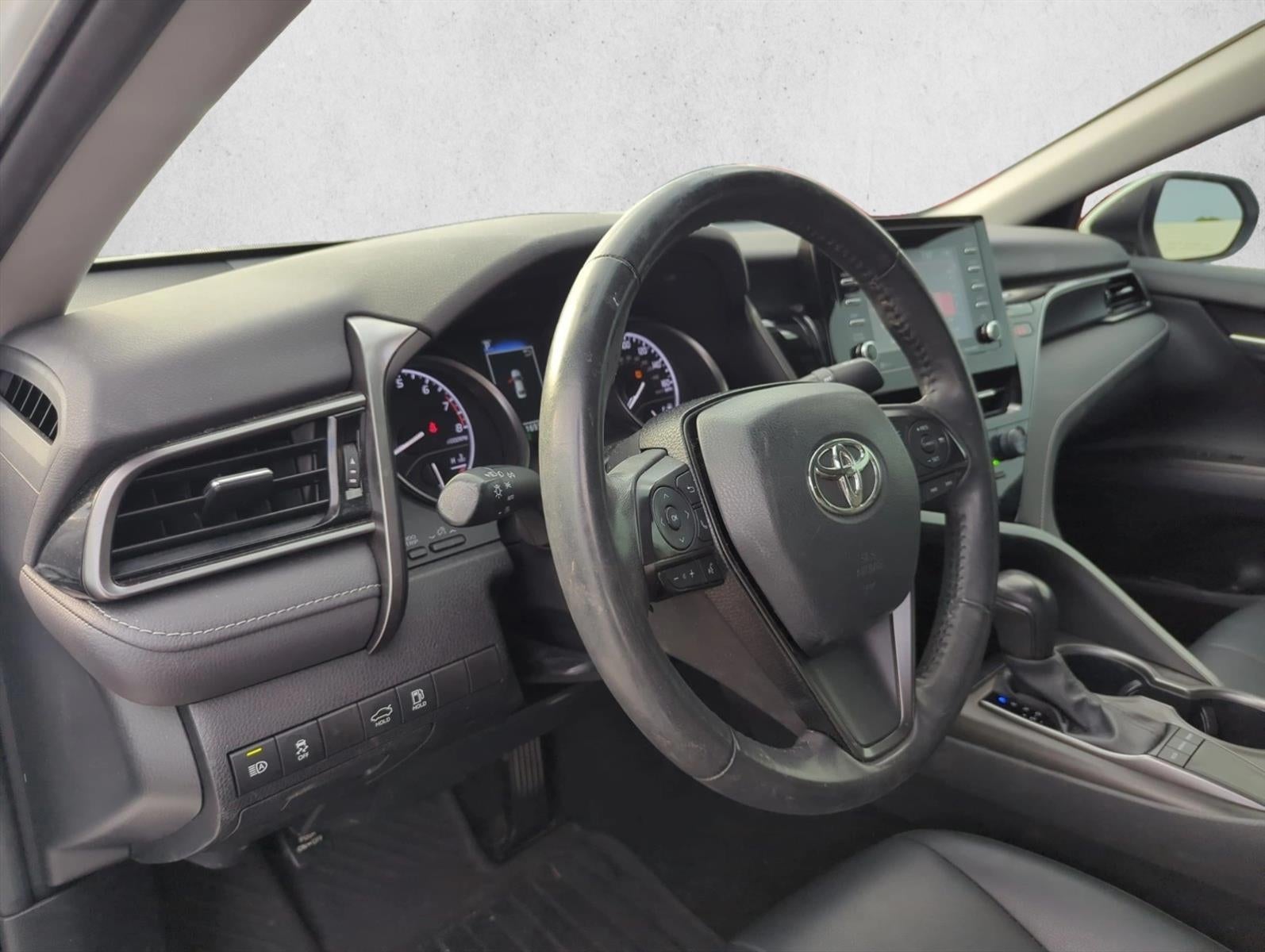 2023 Toyota Camry SE Auto (SE)