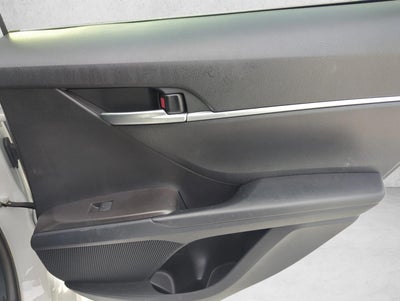 2023 Toyota Camry SE Auto (SE)