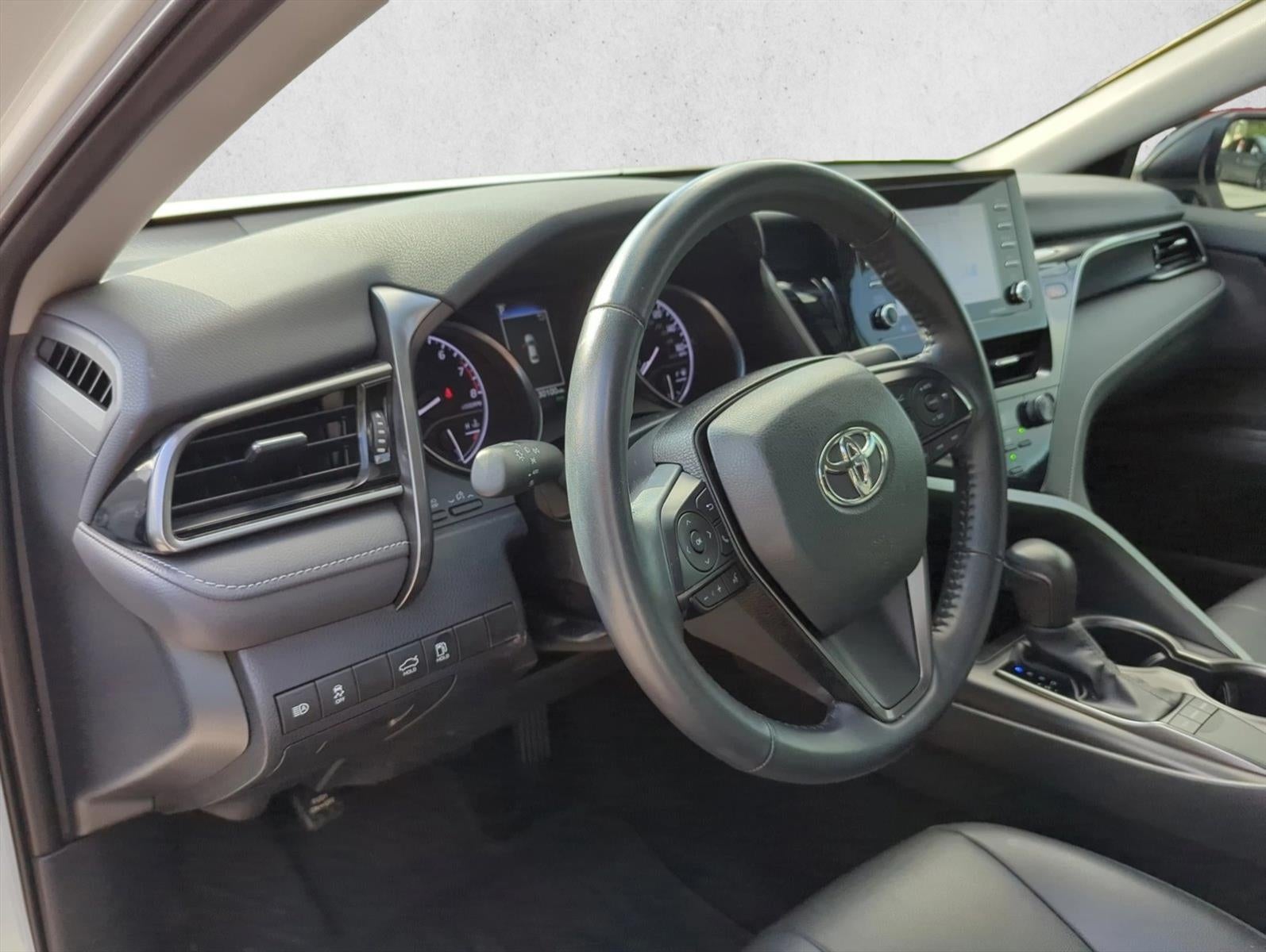 2024 Toyota Camry SE Auto (SE)