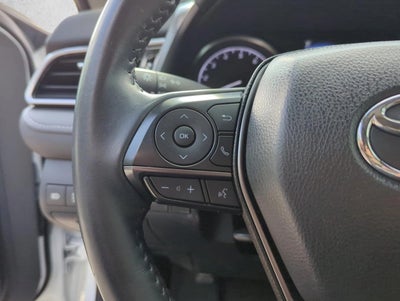2024 Toyota Camry SE Auto (SE)