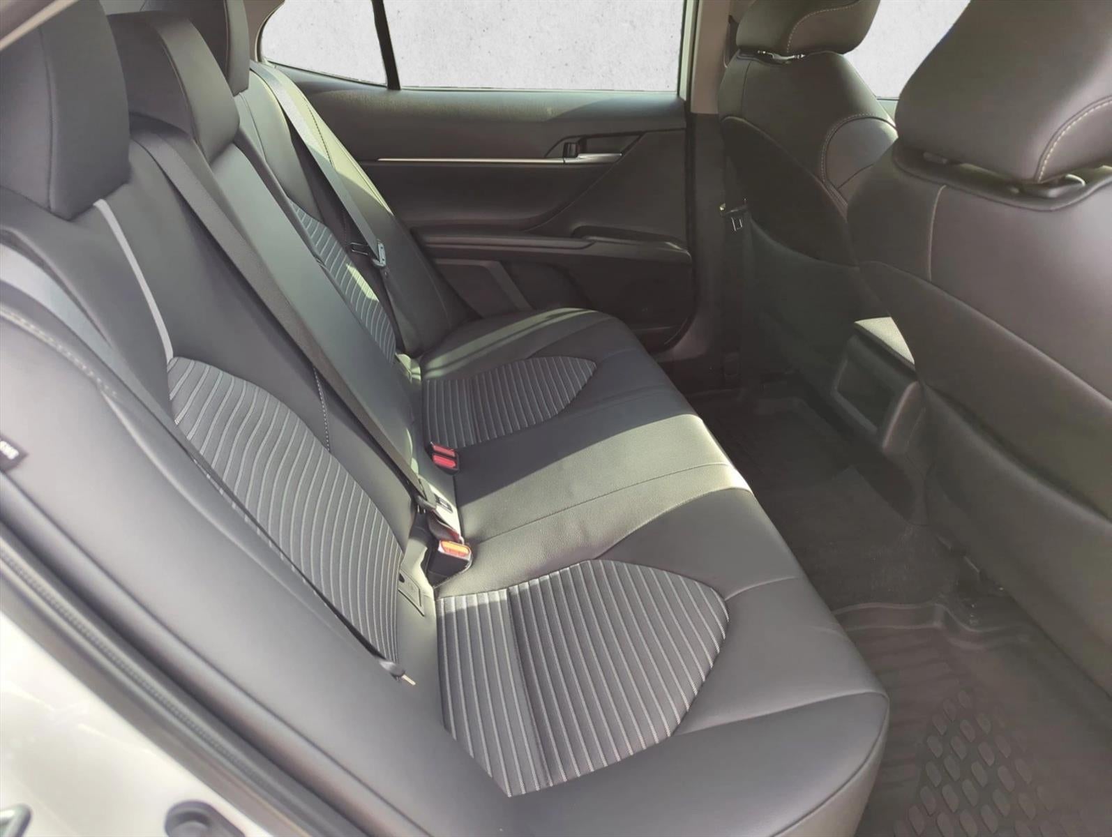 2024 Toyota Camry SE Auto (SE)