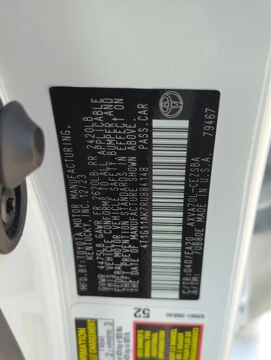 2024 Toyota Camry SE Auto (SE)