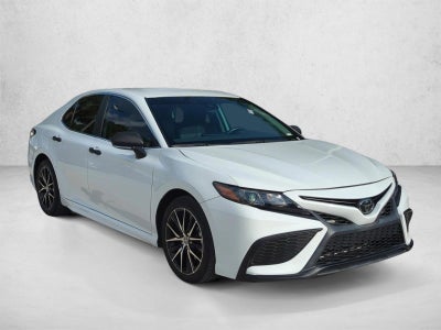 2024 Toyota Camry SE Auto (SE)