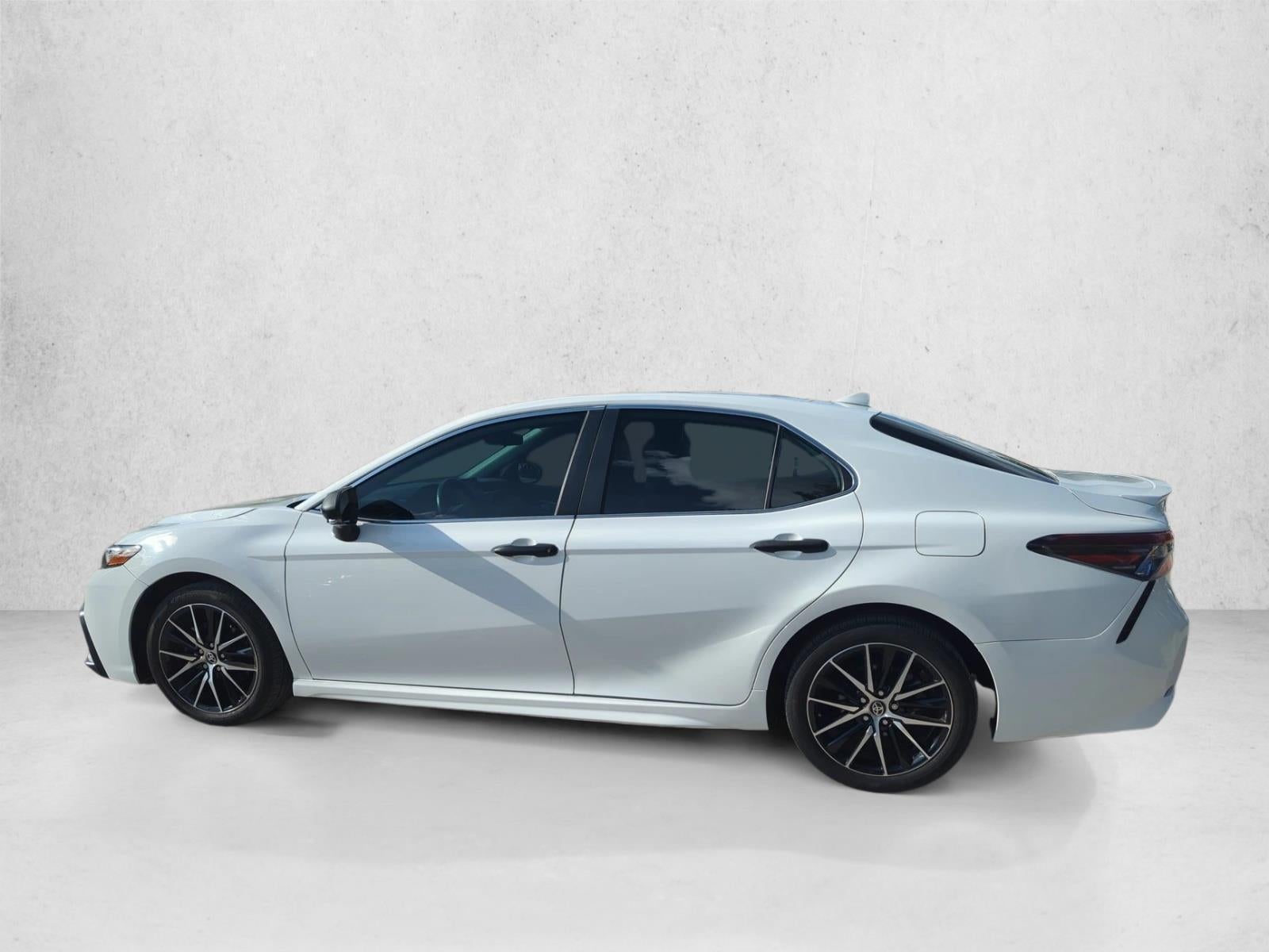 2024 Toyota Camry SE Auto (SE)