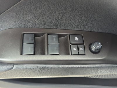 2024 Toyota Camry SE Auto (SE)