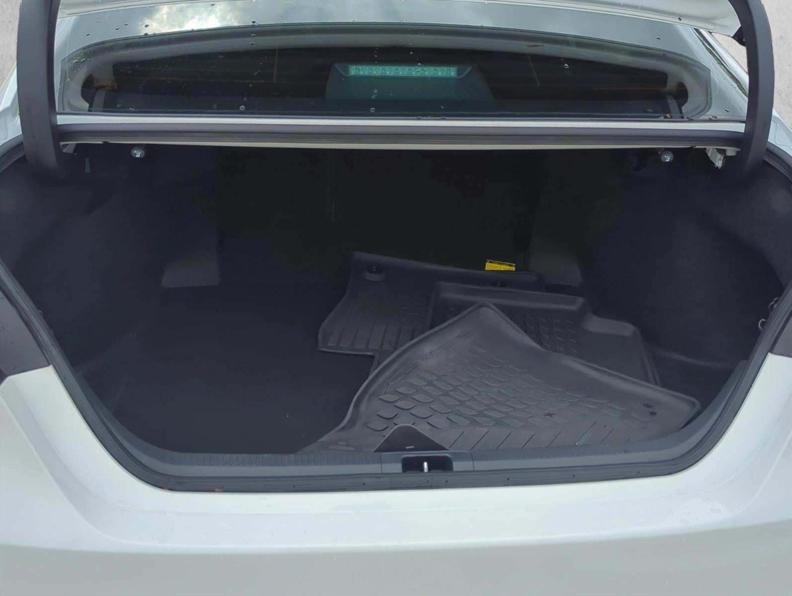 2024 Toyota Camry SE Auto (SE)