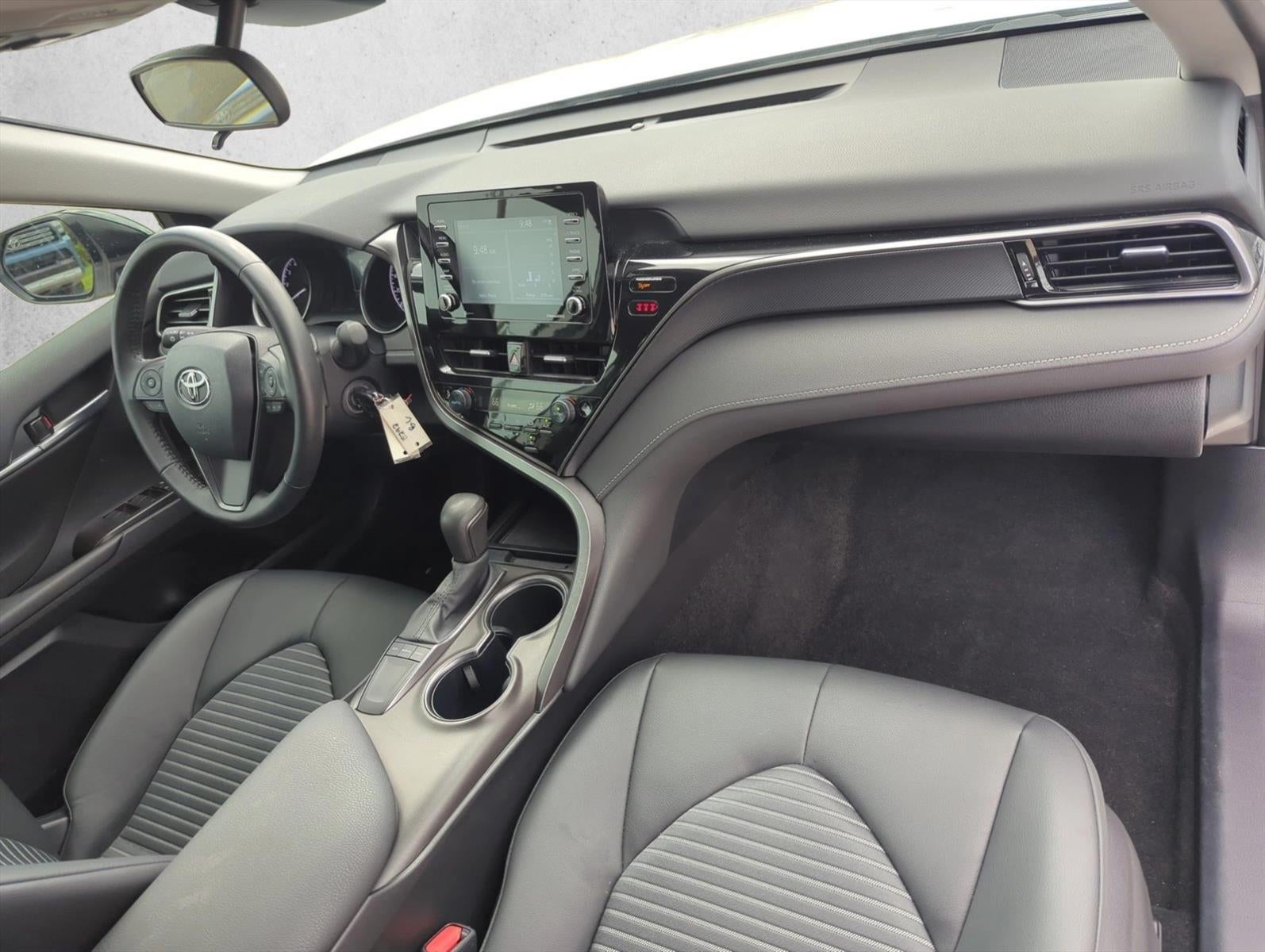 2024 Toyota Camry SE Auto (SE)