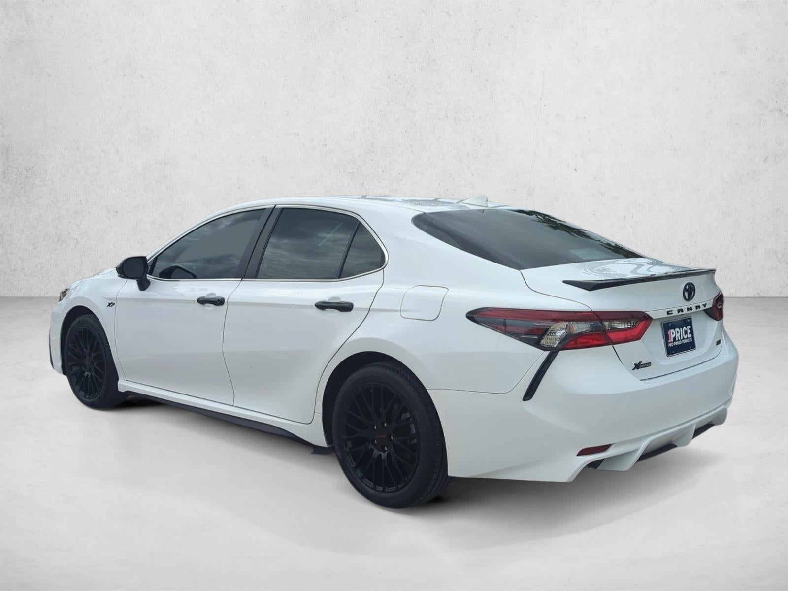 2024 Toyota Camry SE Auto (SE)