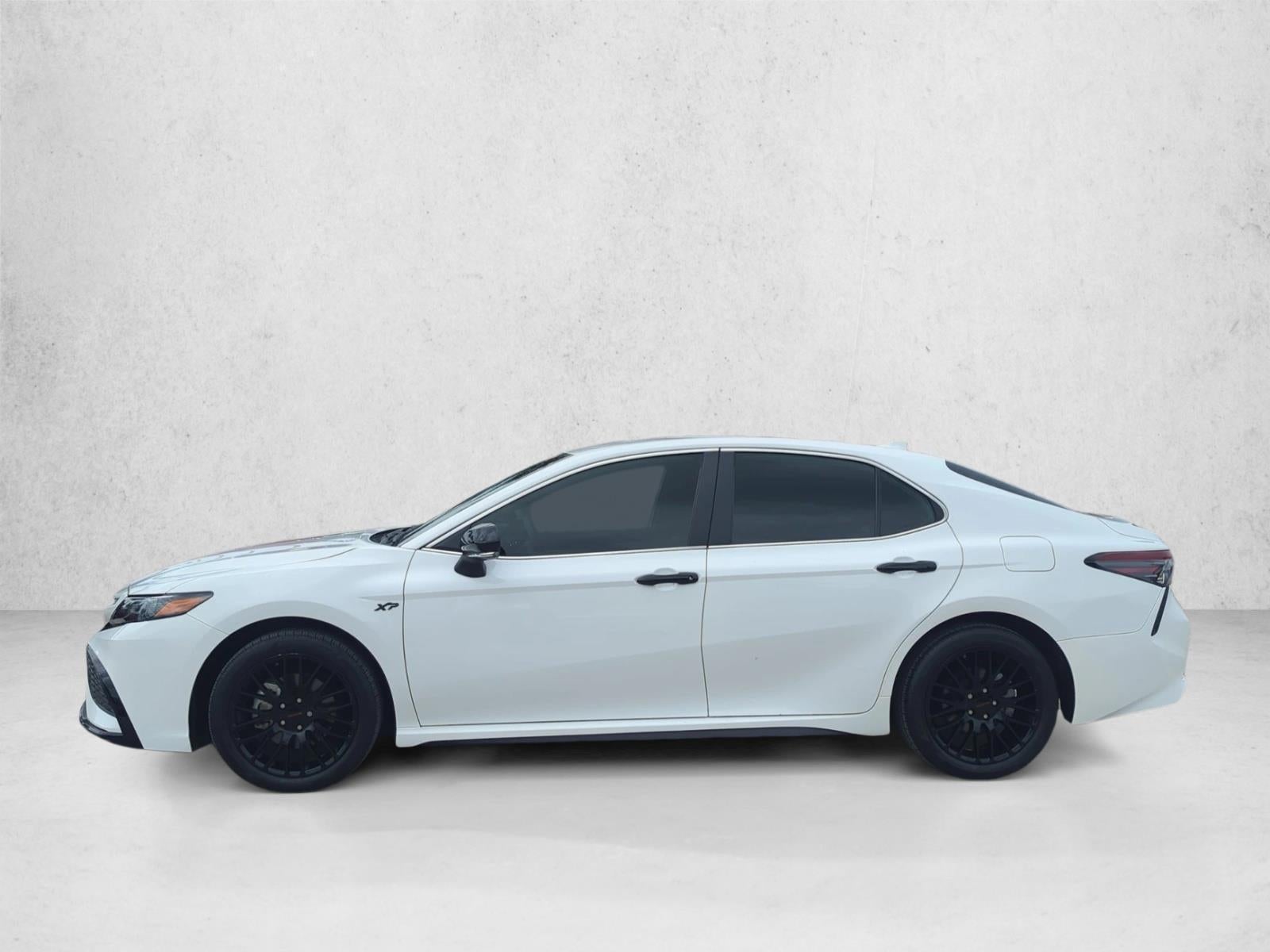2024 Toyota Camry SE Auto (SE)