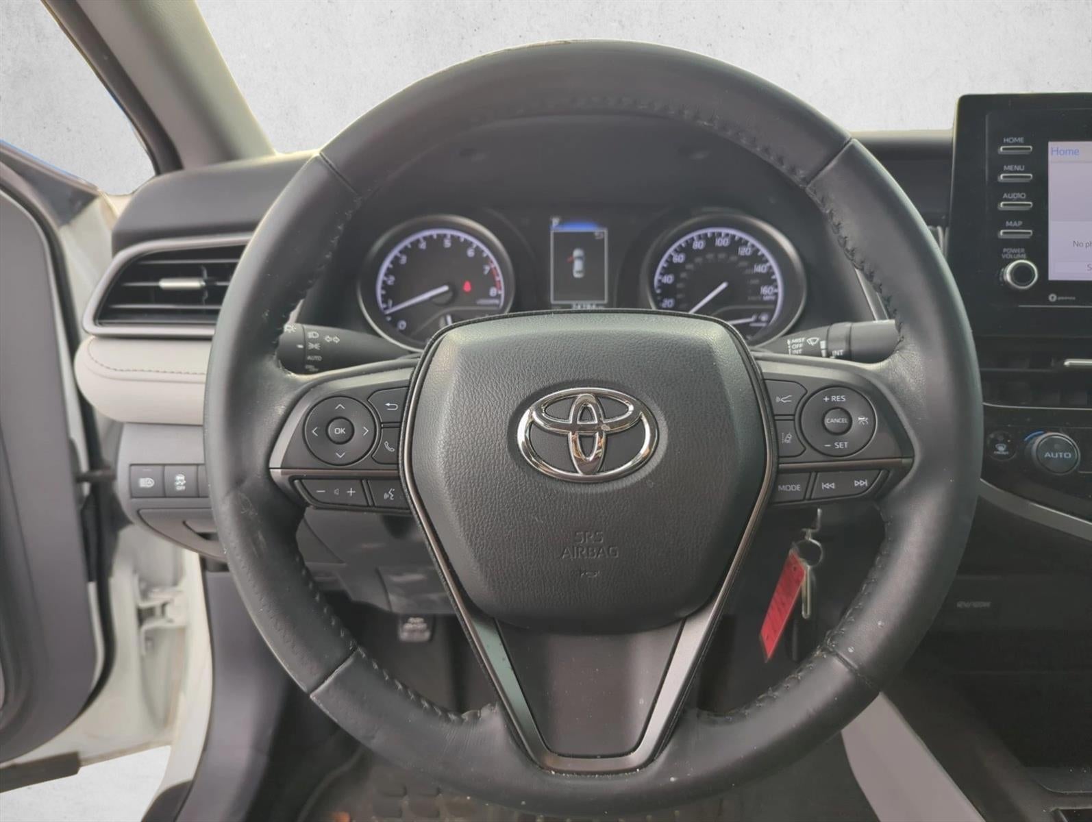 2023 Toyota Camry SE Auto (SE)