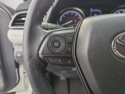 2023 Toyota Camry SE Auto (SE)