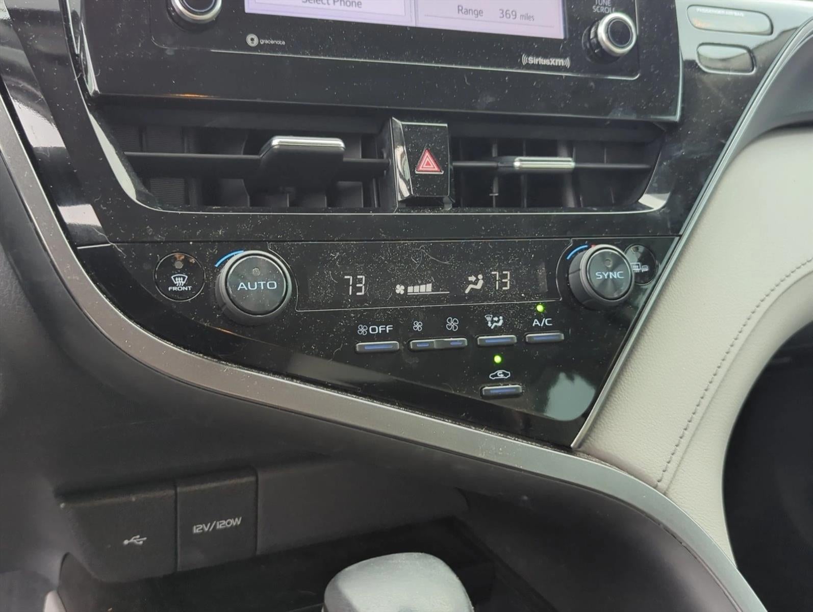 2023 Toyota Camry SE Auto (SE)