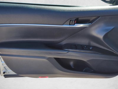 2024 Toyota Camry SE Auto (SE)