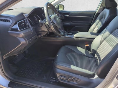 2024 Toyota Camry SE Auto (SE)
