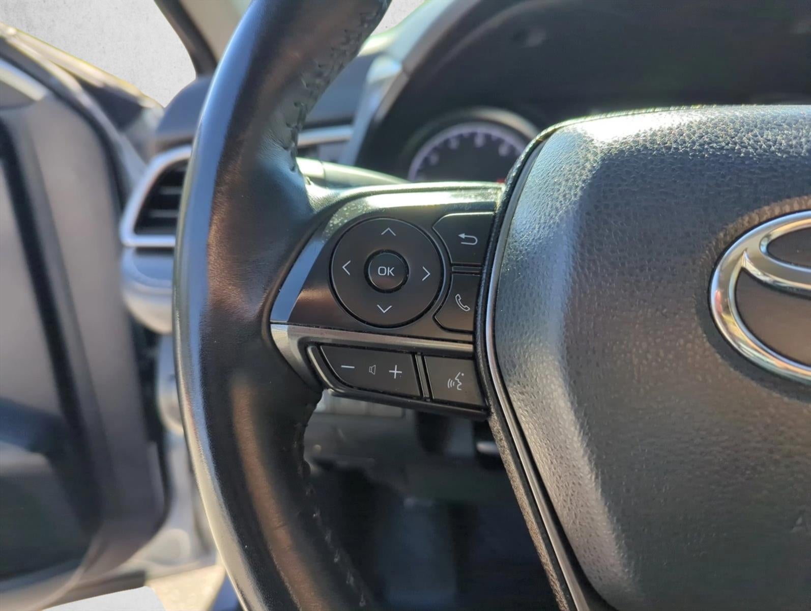 2024 Toyota Camry SE Auto (SE)