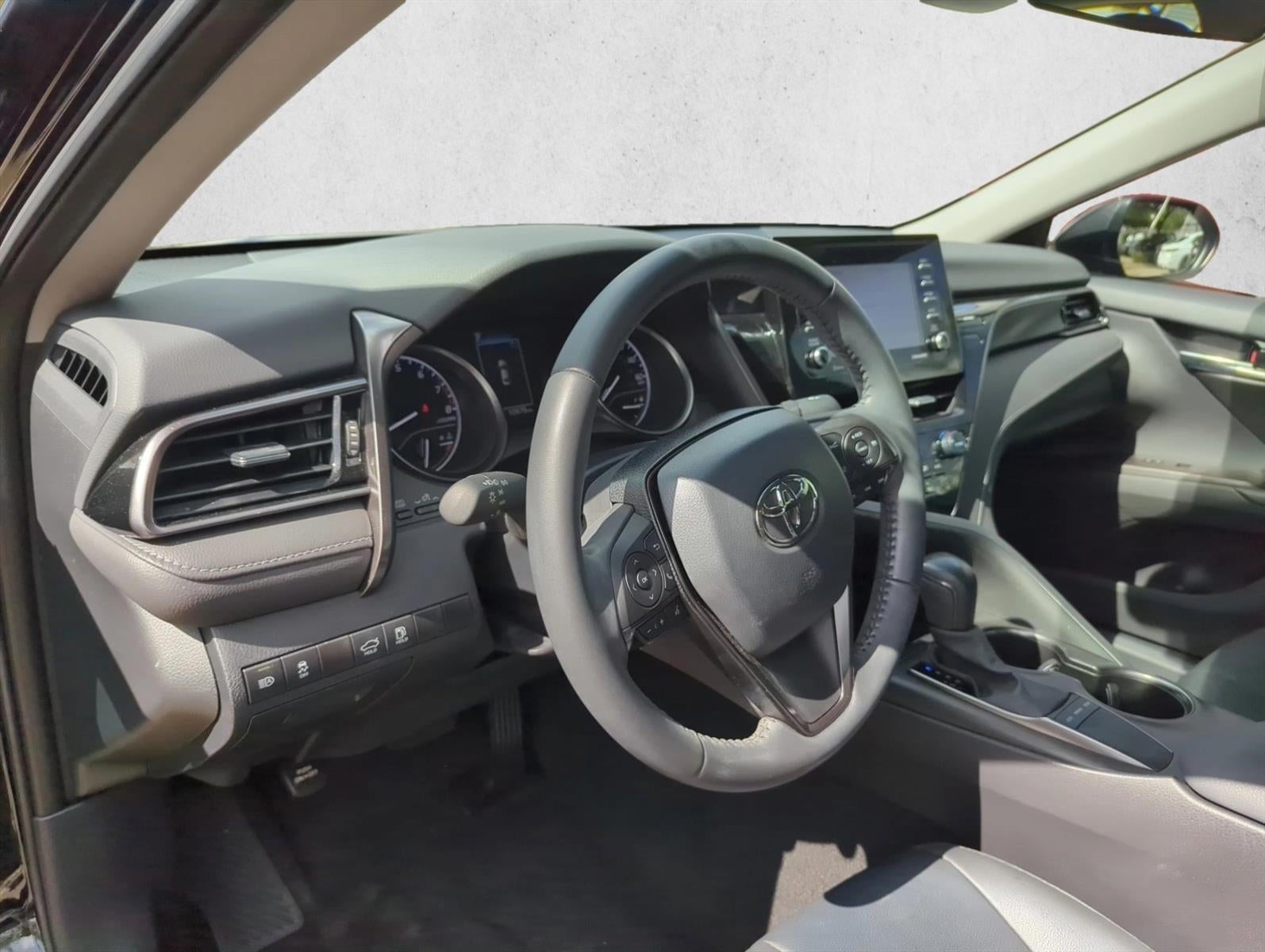 2024 Toyota Camry SE Auto (SE)