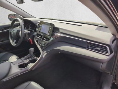 2024 Toyota Camry SE Auto (SE)