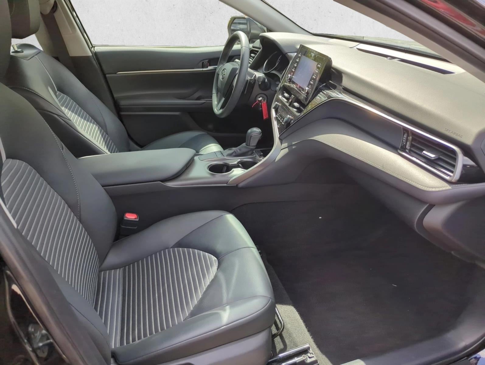 2024 Toyota Camry SE Auto (SE)