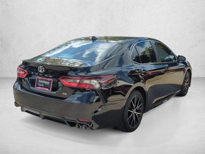 2024 Toyota Camry SE Auto (SE)