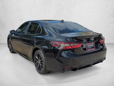 2024 Toyota Camry SE Auto (SE)