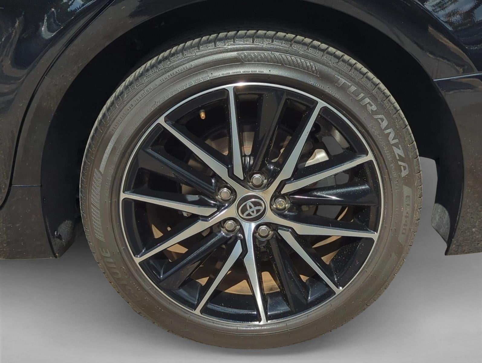 2024 Toyota Camry SE Auto (SE)