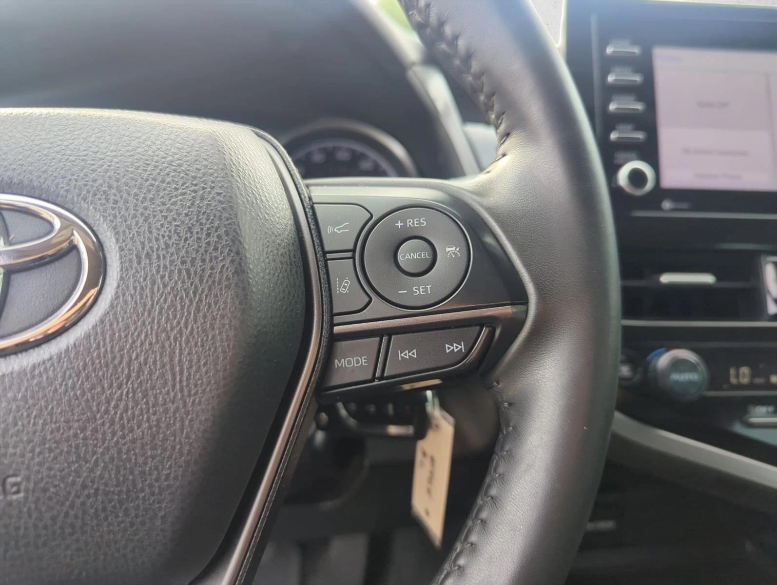 2022 Toyota Camry SE Auto AWD (Natl)